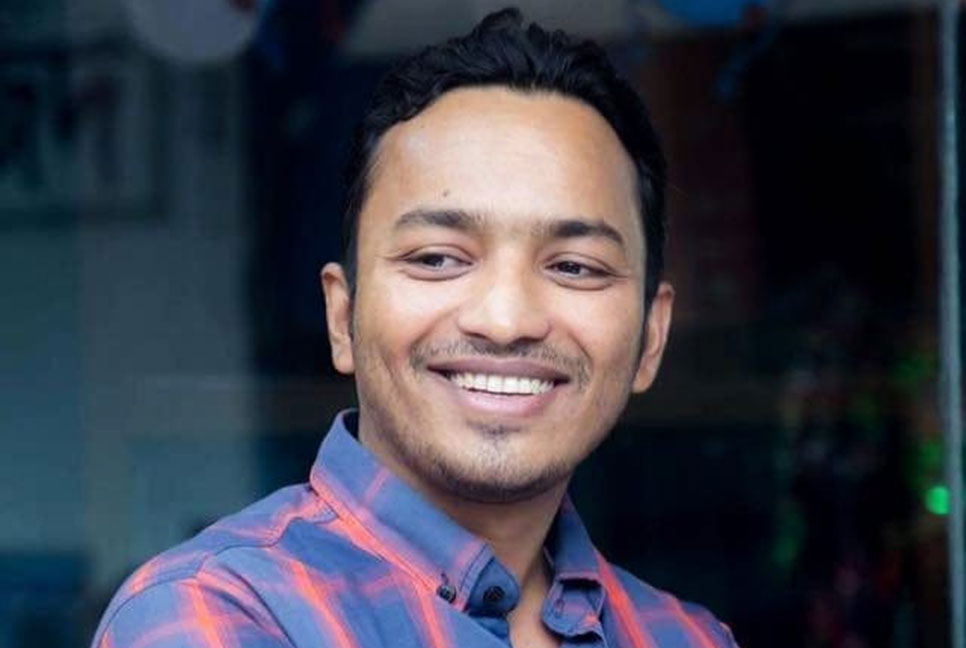 আওয়ামী লীগ নেতা বাবাকে বিএনপিতে আসার আহ্বান ছাত্রদল সভাপতির