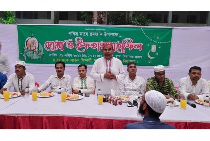 ফুলপুর পাইলট উচ্চ বিদ্যালয়ে ইফতার মাহফিল