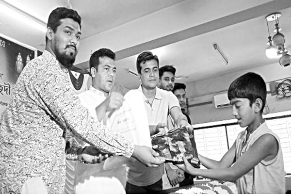 সুবিধাবঞ্চিত শিশুদের জন্য ৫ টাকায় ঈদবাজার