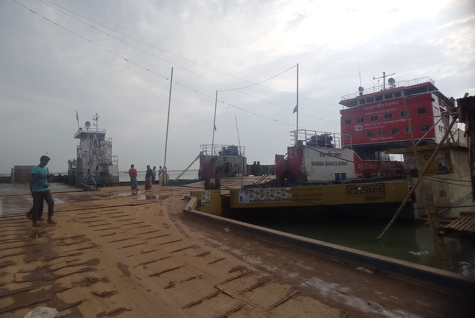 সুষ্ঠু ব্যবস্থাপনায় দৌলত‌দিয়া প্রা‌ন্তে স্ব‌স্তির ঈদযাত্রা