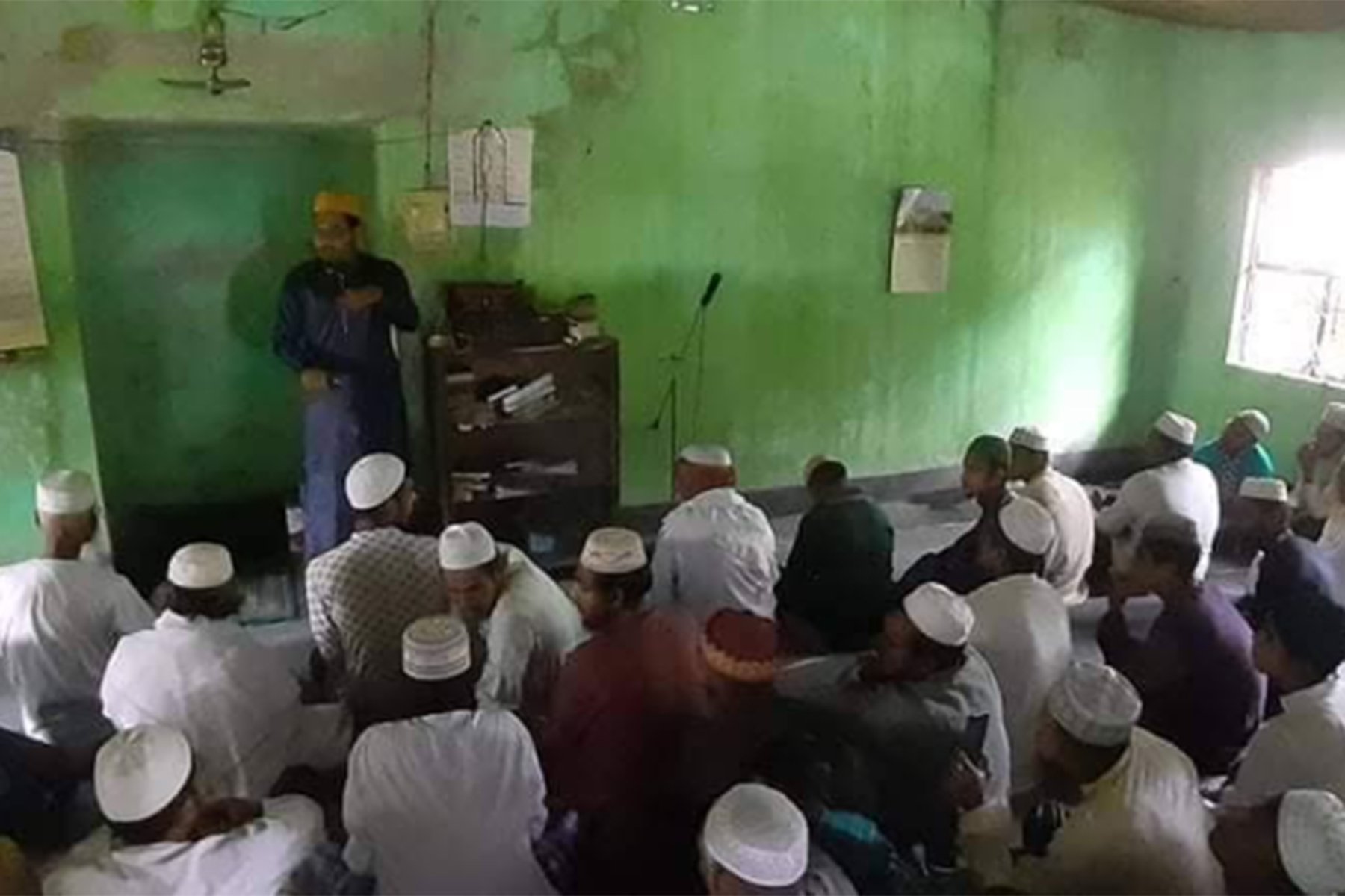 লালমনিরহাটের তিন ইউনিয়নে ঈদ উদযাপন

