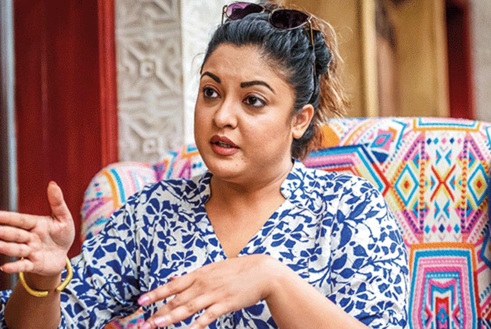 সড়ক দুর্ঘটনায় আহত তনুশ্রী দত্ত