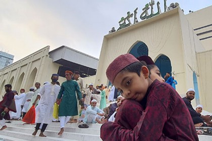 বায়তুল মোকাররমে ঈদুল ফিতরের প্রথম জামাত অনুষ্ঠিত
