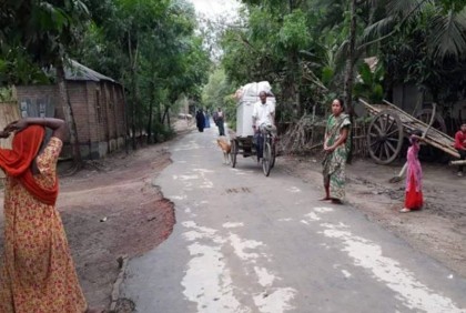 কুষ্টিয়ায় সংঘর্ষে নিহত ৪ জনের দাফন সম্পন্ন, গ্রামজুড়ে শোকের মাতম 