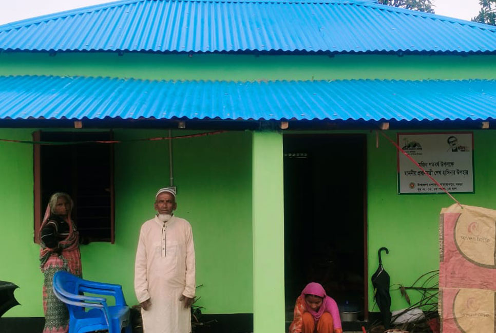 বগুড়ায় নতুন ঘরে ঈদ করতে পেরে উচ্ছ্বসিত সাড়ে তিন হাজার গৃহহীন পরিবার