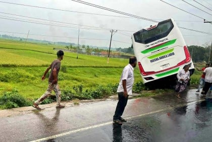 ব্রাহ্মণবাড়িয়ায় বাসচাপায় নারী পথচারী নিহত