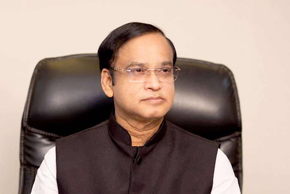 দেশে ফিরলেন হাজী সেলিম