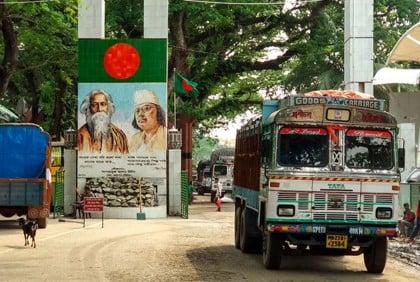 ঈদের ছুটি শেষে বেনাপোলে আমদানি-রপ্তানি শুরু