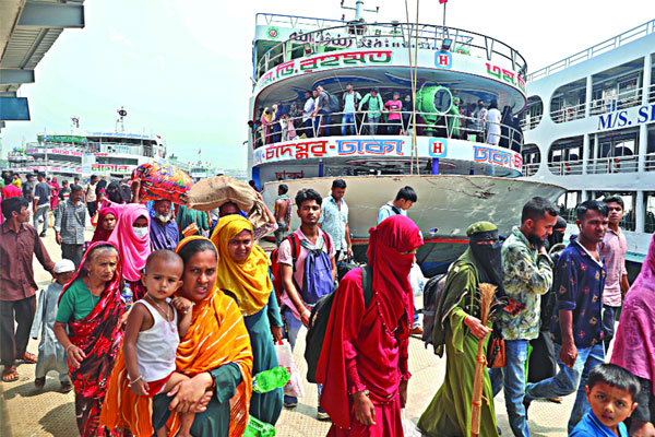 ফিরতি যাত্রায়ও অতিরিক্ত ভাড়া