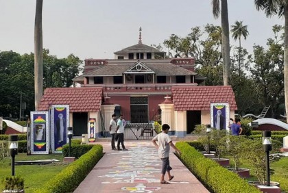রবীন্দ্রনাথ ঠাকুরের ১৬১তম জন্মজয়ন্তী উদযাপনে প্রস্তুত শিলাইদহ কুঠিবাড়ি