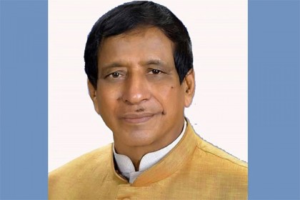 বুকে ব্যথা নিয়ে হাসপাতালে সমাজকল্যাণমন্ত্রী, আনা হচ্ছে ঢাকায়