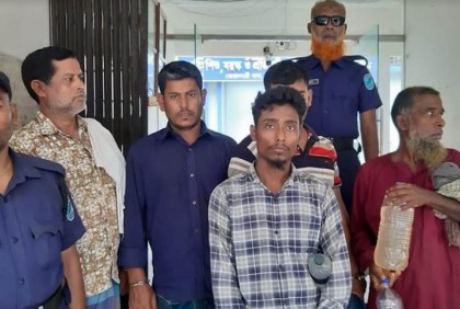 বোয়ালমারীতে জোড়া খুনের ঘটনায় ৮১ জনের নামে মামলা