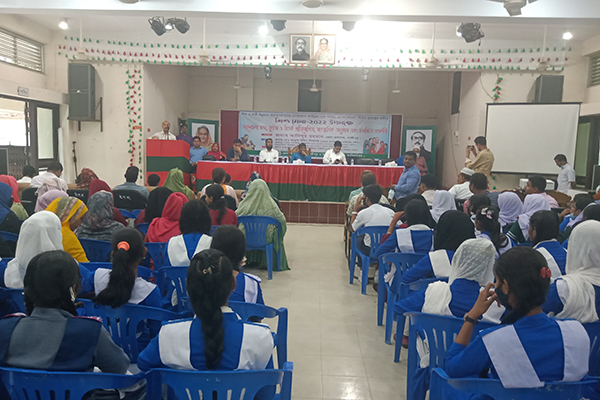 কালিয়াকৈরে শিশু মেলার উদ্বোধন ও আলোচনা সভা