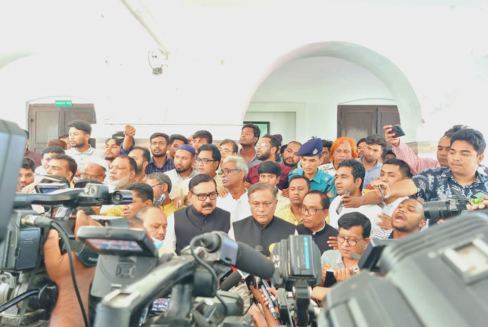 ‘রেদোয়ানের গুলিবর্ষণ বিএনপি’র শীর্ষ নেতৃত্বের নির্দেশে কি না খতিয়ে দেখা প্রয়োজন’
