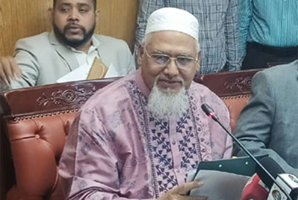 হজ প্যাকেজ ঘোষণা, খরচ বাড়লো লাখ টাকা