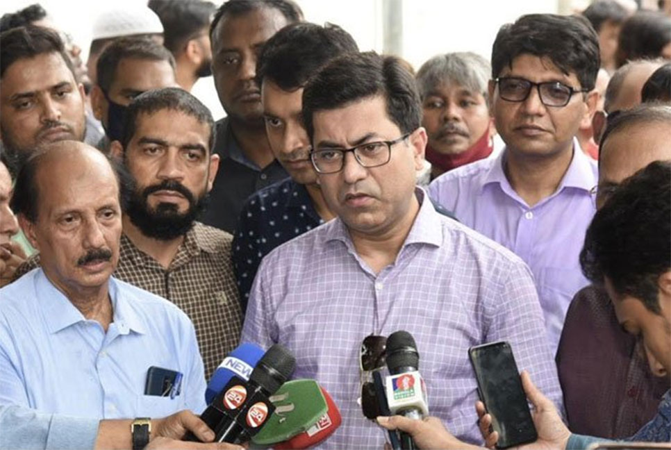 ছাদবাগান ডেঙ্গু নিয়ন্ত্রণে প্রতিবন্ধকতা সৃষ্টি করছে : মেয়র তাপস