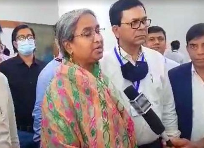 ‘অতিরিক্ত ফি’ নিলেই ব্যবস্থা, শিক্ষামন্ত্রীর হুঁশিয়ারী