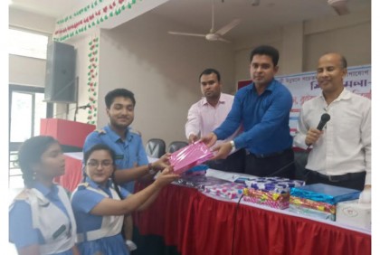 কালিয়াকৈরে বিতর্ক প্রতিযোগিতা অনুষ্ঠিত