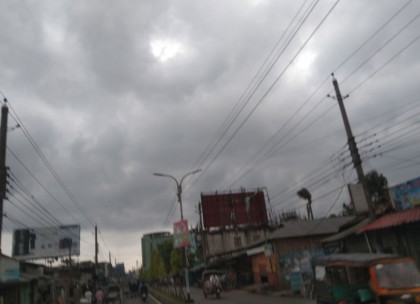 অশনি: বরগুনায় কখনো রোদ, কখনো বৃষ্টি
