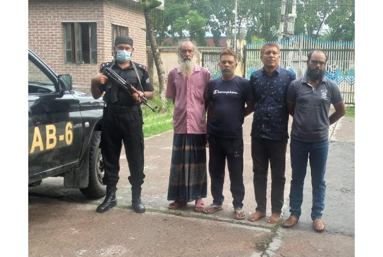 
চুয়াডাঙ্গায় হত্যা মামলার চার আসামি আটক 