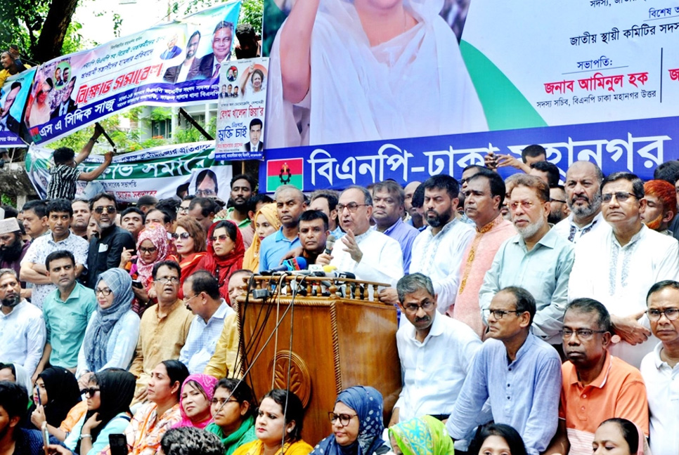এখন প্রতিঘাত করতে হবে : মির্জা আব্বাস

