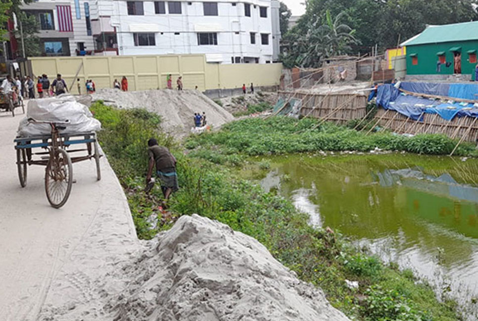 সিরাজগঞ্জে জলাশয় দখল বন্ধের নির্দেশ