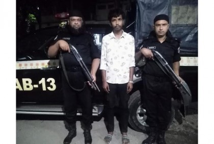 রংপুরে মোটরসাইকেল চুরি
চক্রের হোতা গ্রেফতার