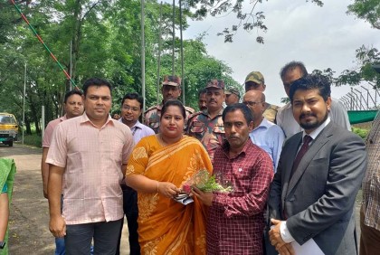 পাঁচ দিনের কারাদণ্ড: তিন বছর পর দেশে ফিরলেন তারা!