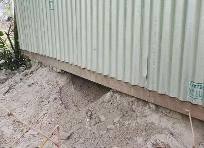 সিঁদ কেটে প্রবাসীর ঘরে চুরি