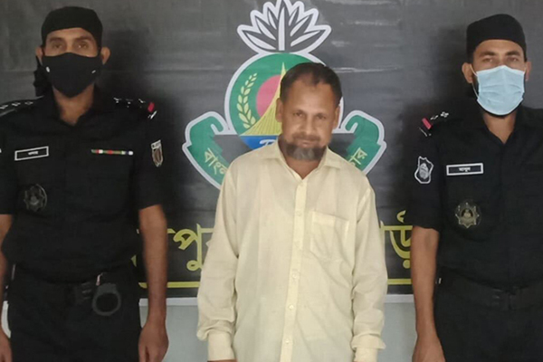 ৫৬৬০ পিস ইয়াবাসহ মাদক কারবারি আটক