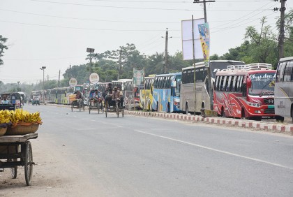 দৌলতদিয়া ফেরিঘাটে ভোগান্তি