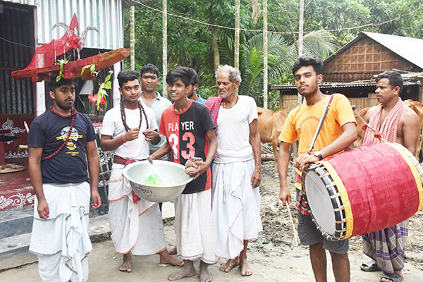 রাজবাড়ীতে দেউল পূজার আয়োজন