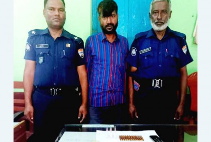 আদমদীঘিতে মাদক কারবারি গ্রেফতার 