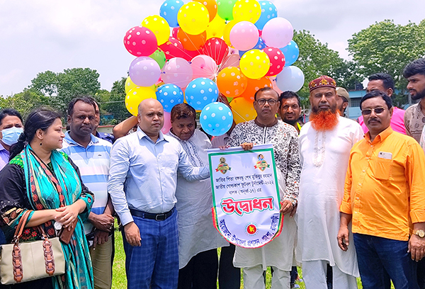 পাংশায় বঙ্গবন্ধু জাতীয় গোল্ডকাপ ফুটবল টুর্নামেন্ট উদ্বোধন