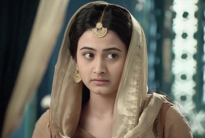 প্রেমিকসহ নতুন বাসায় উঠার এক মাস না যেতেই অভিনেত্রীর রহস্যজনক মৃত্যু