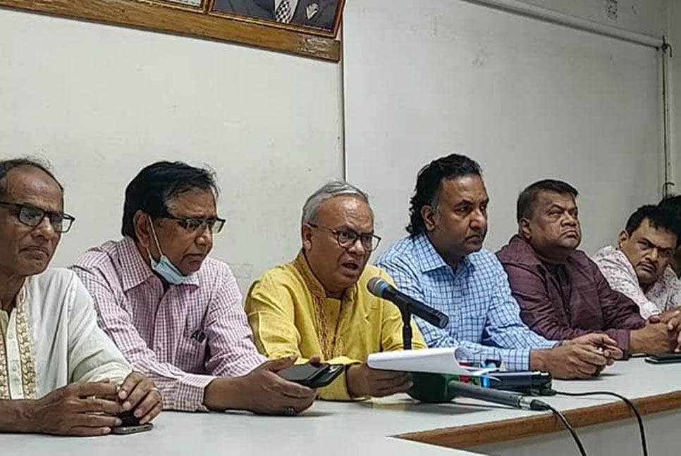 আলোর গতিতে দৌড়াচ্ছে নিত্য প্রয়োজনীয় জিনিসের দাম: রিজভী