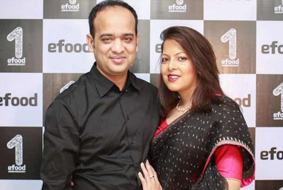 ইভ্যালির রাসেল দম্পতির বিরুদ্ধে গ্রেফতারি পরোয়ানা জারি