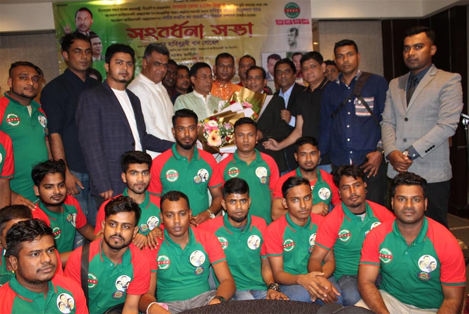 স্বেচ্ছাসেবক দল মালয়েশিয়া সভাপতি রতনকে সংবর্ধনা