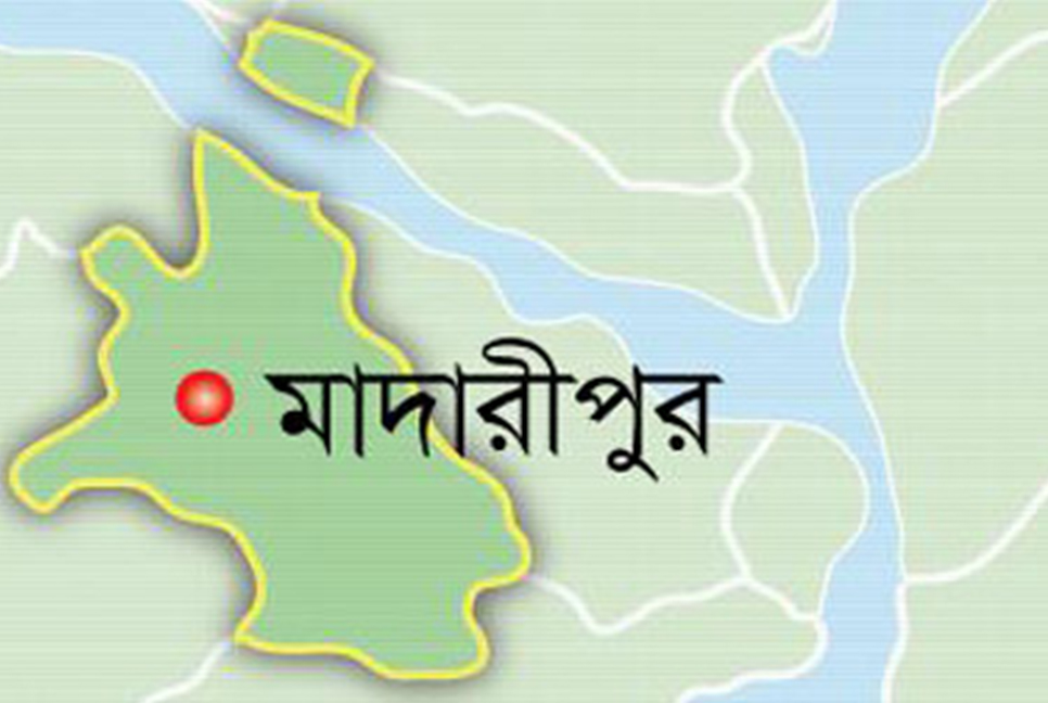 স্বতন্ত্র প্রার্থীর ওপর হামলা, মনোনয়নপত্র ছিনিয়ে নেওয়ার অভিযোগ