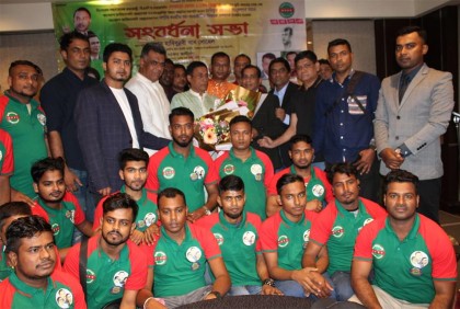 স্বেচ্ছাসেবক দল মালয়েশিয়া সভাপতি রতনকে সংবর্ধনা