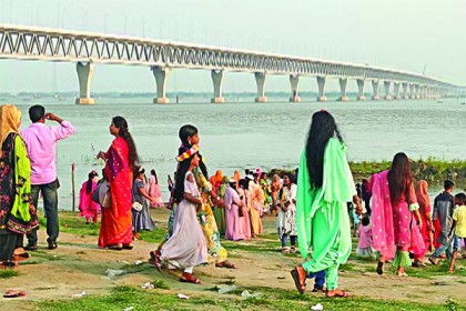 পদ্মা সেতুর টোল নির্ধারণ করে প্রজ্ঞাপন জারি