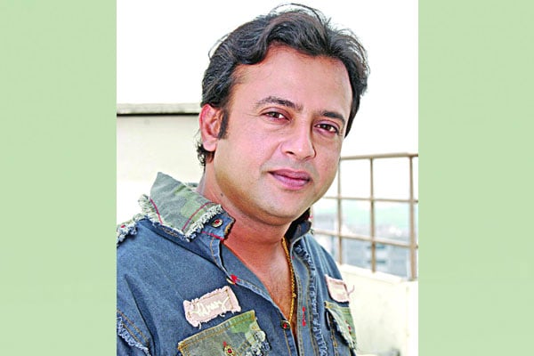 বড়শিতে ১৪ কেজির কাতলা মাছ