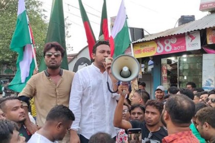 পাবনায় এমপি পুত্রের স্লিপ অব টাং!
