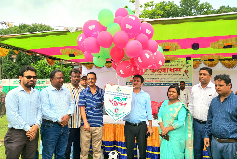 বোয়ালমারীতে বঙ্গবন্ধু জাতীয় গোল্ডকাপ ফুটবল টুর্নামেন্টের উদ্বোধন