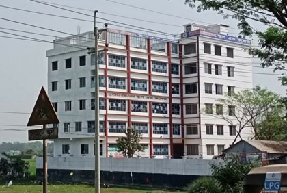 নির্যাতনের ঘটনা মাকে বলায় ছাত্রকে পেটানোর অভিযোগ