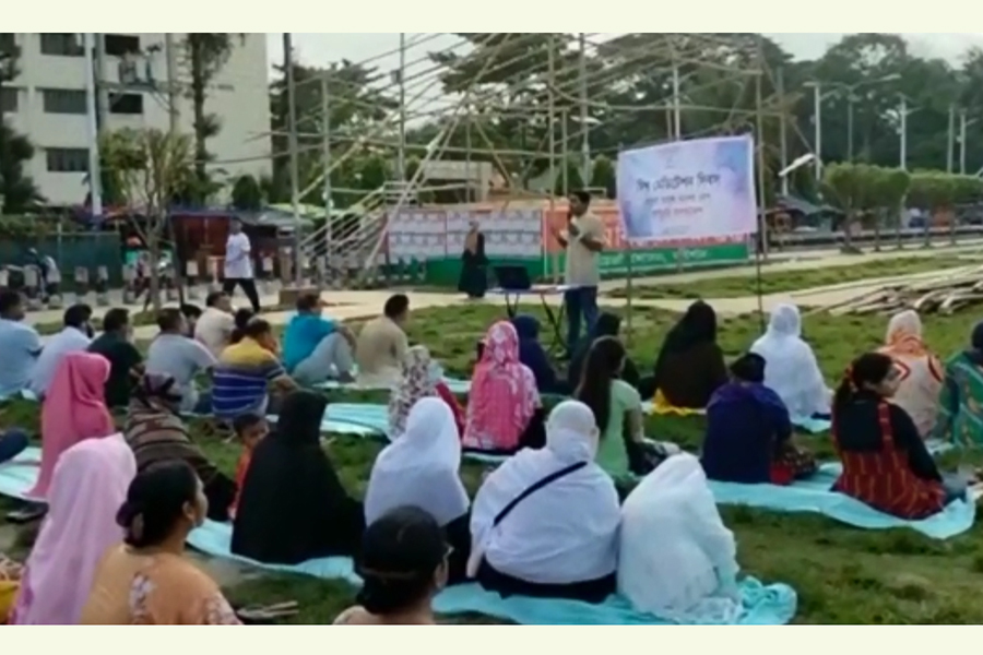বরিশালে বিশ্ব মেডিটেশন দিবসে প্রশান্তিময় সময় কাটিয়েছেন অংশগ্রহণকারীরা