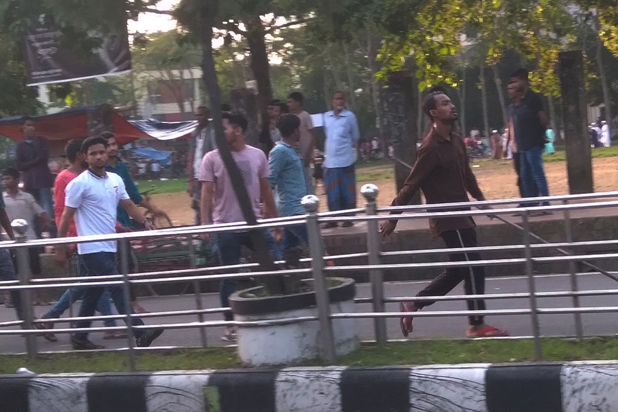 সিলেটে ছাত্রলীগ-ছাত্রদল ধাওয়া পাল্টা ধাওয়া, সাংবাদিকের ওপর হামলা