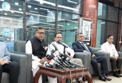 মাঙ্কিপক্স নিয়ে দেশের বিমানবন্দরগুলো সতর্ক রয়েছে : বিমান প্রতিমন্ত্রী


