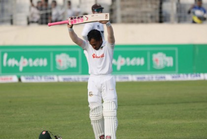 তামিমকে ছাড়িয়ে মুশফিকের নতুন রেকর্ড