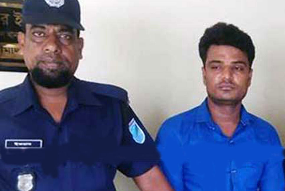 পুলিশের হাতে ধরা আলোচিত সন্ত্রাসী পিচ্চি মিজান